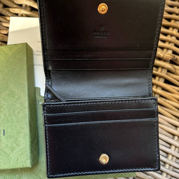 Gucci Wallet - Like new with bag and box - Picture 12 of 12
